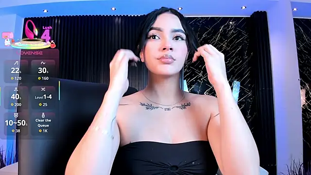 Tifanny Jhoson online show from October 14, 2025, 7:58 pm