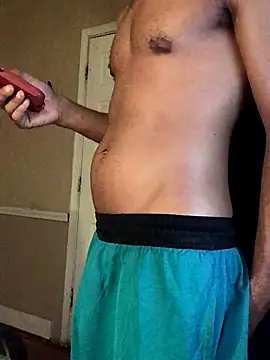 Snapshot of yosparky chatting on November 20, 2025, 9:32 am yosparky online show from November 20, 2025, 9:32 am