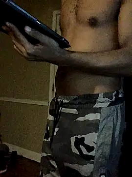 Snapshot of yosparky chatting on November 12, 2025, 5:55 am yosparky online show from November 12, 2025, 5:55 am