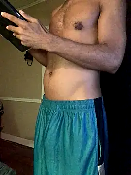 Snapshot of yosparky chatting on October 30, 2025, 4:44 am yosparky online show from October 30, 2025, 4:44 am