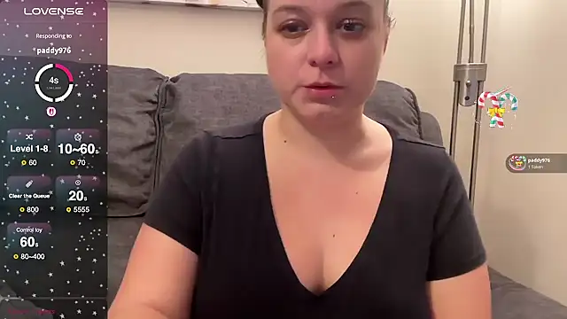 Snapshot of NaughtyWifeUK chatting on November 16, 2025, 1:43 am NaughtyWifeUK online show from November 16, 2025, 1:43 am