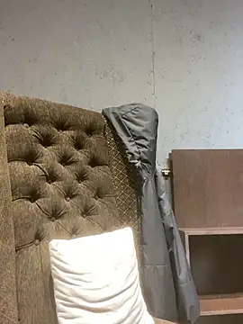 Starry Siren online show from October 30, 2025, 9:07 am