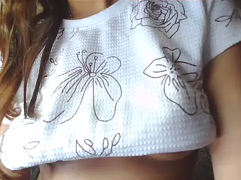 Snapshot of your_Shanvi chatting on November 8, 2025, 6:00 pm your Shanvi online show from November 8, 2025, 6:00 pm