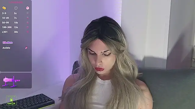 GiselleParton online show from March 1, 2025, 2:13 pm