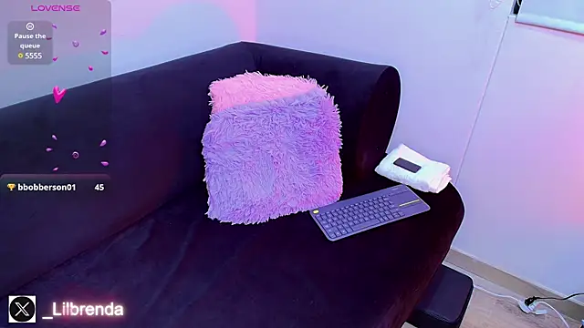 Snapshot of Brenda__gomez chatting on January 13, 2025, 7:43 am Brenda gomez online show from January 13, 2025, 7:43 am