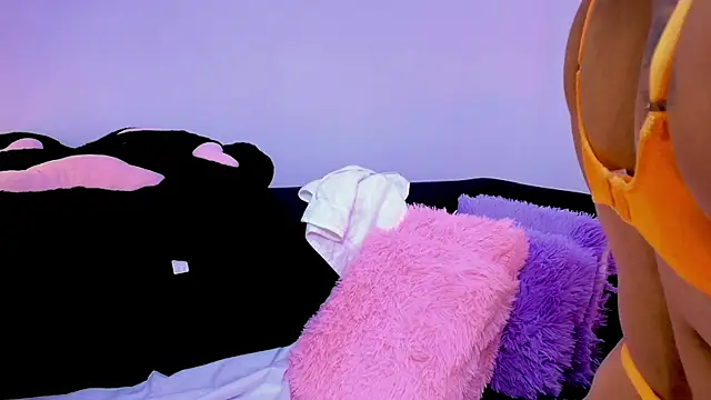 Snapshot of Brenda__gomez chatting on January 4, 2025, 4:23 am Brenda gomez online show from January 4, 2025, 4:23 am