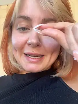 ObviouslyPeachy online show from February 28, 2026, 6:51 pm