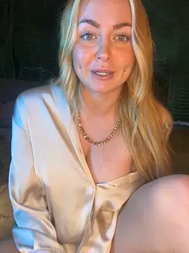 ObviouslyPeachy online show from January 8, 2025, 10:27 pm