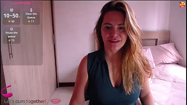 Snapshot of ParisW chatting on March 24, 2026, 4:29 pm ParisW online show from March 24, 2026, 4:29 pm