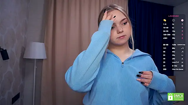 Snapshot of ZaraCreedon chatting on November 21, 2025, 5:06 am ZaraCreedon online show from November 21, 2025, 5:06 am