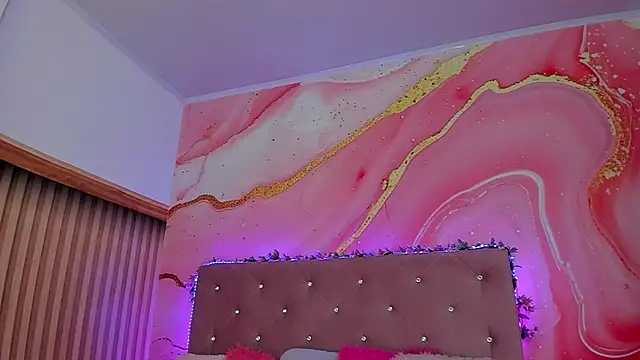 Daisy  rose online show from February 26, 2025, 11:00 am