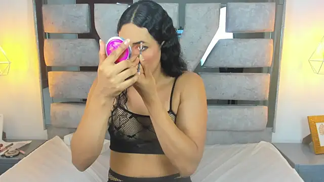 Snapshot of Alison_Chan_ chatting on December 3, 2025, 3:55 pm Alison Chan online show from December 3, 2025, 3:55 pm