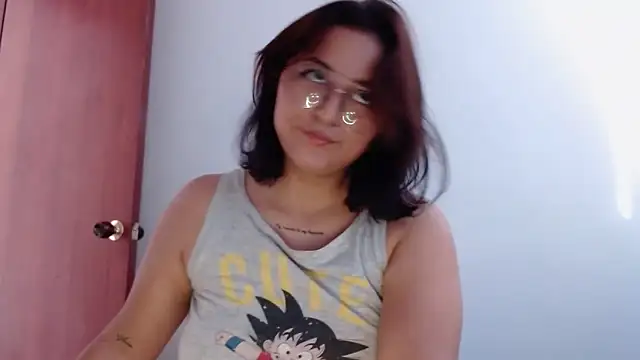 Snapshot of Aria_smith01 chatting on September 10, 2025, 1:10 pm Aria smith01 online show from September 10, 2025, 1:10 pm