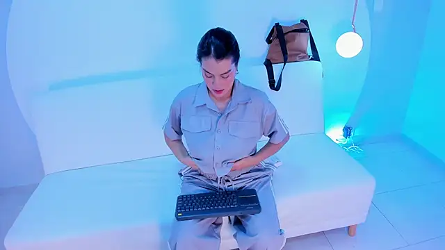 Snapshot of Ada_Monroe10 chatting on November 11, 2025, 1:28 pm Ada Monroe10 online show from November 11, 2025, 1:28 pm