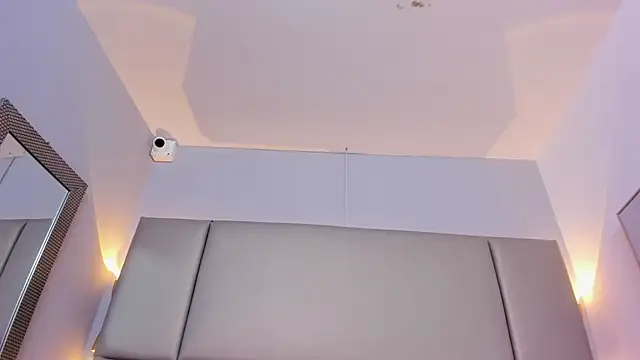 Snapshot of tifanyhills_ chatting on January 10, 2025, 1:42 am tifanyhills online show from January 10, 2025, 1:42 am