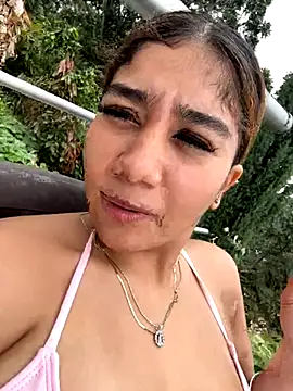 Snapshot of tifanyhills_ chatting on October 6, 2025, 3:24 pm tifanyhills online show from October 6, 2025, 3:24 pm