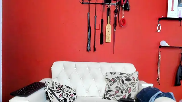 Snapshot of MIA_SOPHIA1 chatting on February 27, 2025, 8:13 am MIA SOPHIA1 online show from February 27, 2025, 8:13 am