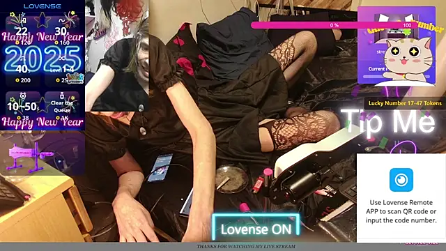 Snapshot of Doggyray44 chatting on October 9, 2025, 6:52 pm Doggyray44 online show from October 9, 2025, 6:52 pm