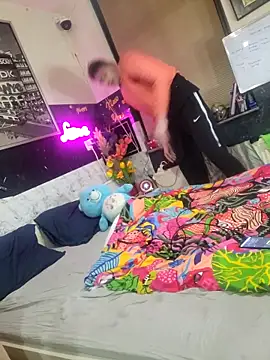 Snapshot of Doggyray44 chatting on March 22, 2025, 5:31 pm Doggyray44 online show from March 22, 2025, 5:31 pm