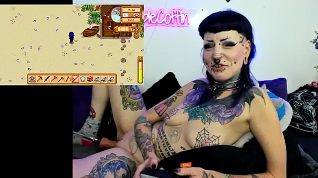 Snapshot of Purple_Coffin666 chatting on May 11, 2026, 4:04 pm Purple Coffin666 online show from May 11, 2026, 4:04 pm