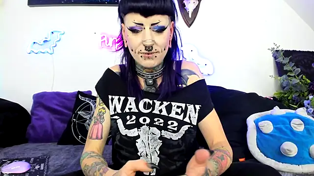 Snapshot of Purple_Coffin666 chatting on May 2, 2026, 12:54 pm Purple Coffin666 online show from May 2, 2026, 12:54 pm