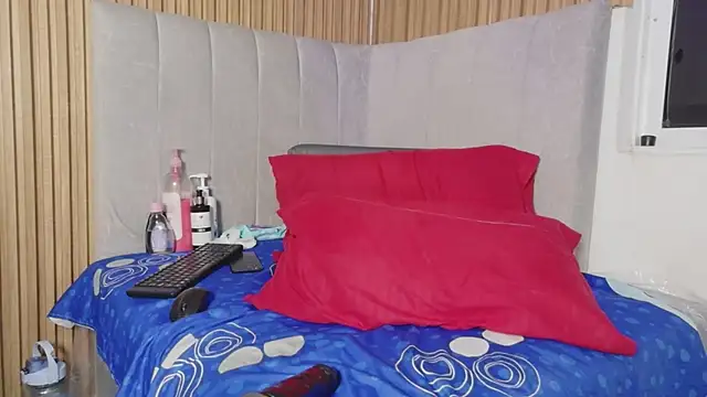 celeste jhons online show from April 7, 2026, 10:44 pm