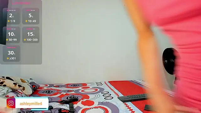 Snapshot of _ashleymiller chatting on December 22, 2025, 7:03 pm ashleymiller online show from December 22, 2025, 7:03 pm