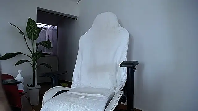 Snapshot of diamond_black00 chatting on November 8, 2025, 8:56 pm diamond black00 online show from November 8, 2025, 8:56 pm