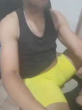 Snapshot of latinmartin73 chatting on February 8, 2026, 2:48 pm latinmartin73 online show from February 8, 2026, 2:48 pm