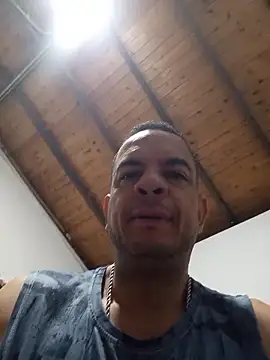 Snapshot of latinmartin73 chatting on February 7, 2026, 10:34 am latinmartin73 online show from February 7, 2026, 10:34 am