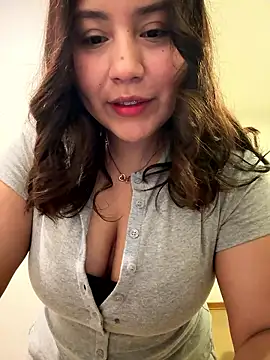 kittyfresita online show from January 9, 2026, 6:09 am