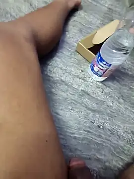 loveme99004 online show from April 29, 2026, 6:58 pm