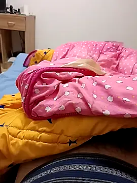 huzi518 online show from March 31, 2026, 1:35 pm