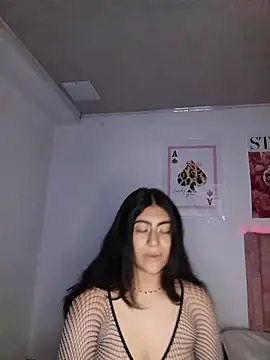Snapshot of miakhalifaaa_ chatting on May 13, 2026, 9:33 pm miakhalifaaa online show from May 13, 2026, 9:33 pm