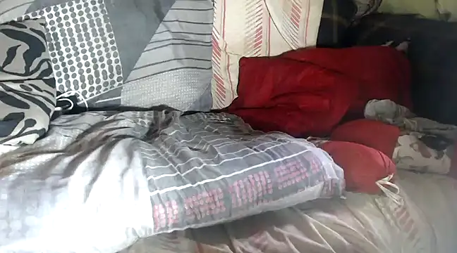 Snapshot of hotyoung24 chatting on February 27, 2025, 11:17 am hotyoung24 online show from February 27, 2025, 11:17 am