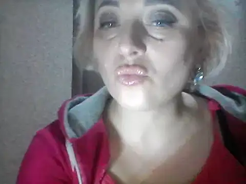 Snapshot of SweetCandy356 chatting on March 15, 2025, 6:43 pm SweetCandy356 online show from March 15, 2025, 6:43 pm