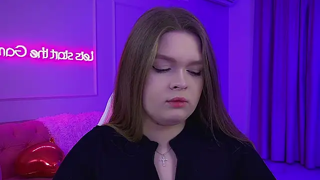 CrystalLyons online show from February 16, 2026, 6:28 pm