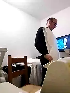 Snapshot of Manou1971 chatting on February 3, 2025, 3:49 pm Manou1971 online show from February 3, 2025, 3:49 pm