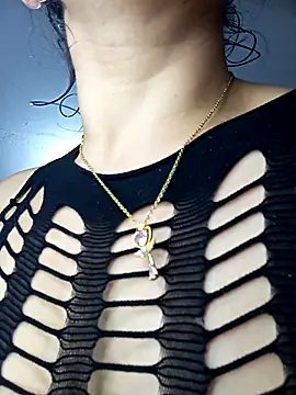 Snapshot of ELISA_90 chatting on November 10, 2025, 11:21 pm ELISA 90 online show from November 10, 2025, 11:21 pm