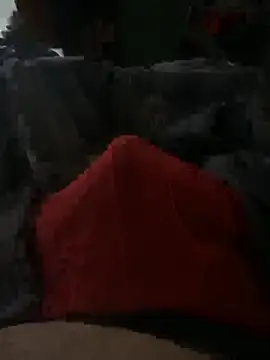 Snapshot of jrizz215 chatting on November 2, 2025, 2:00 pm jrizz215 online show from November 2, 2025, 2:00 pm