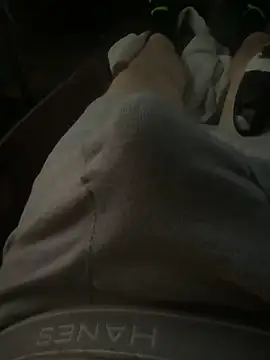 Snapshot of jrizz215 chatting on November 6, 2025, 1:26 pm jrizz215 online show from November 6, 2025, 1:26 pm