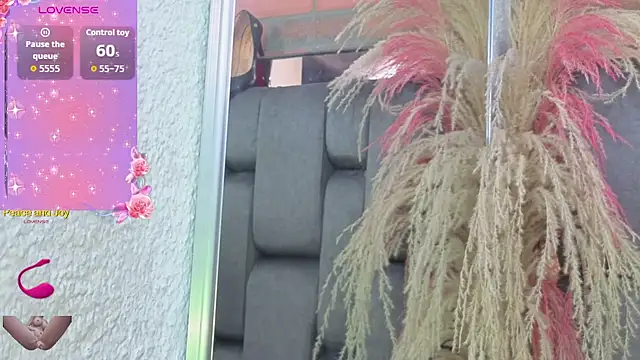 JESSYCORTES online show from March 10, 2026, 1:42 am