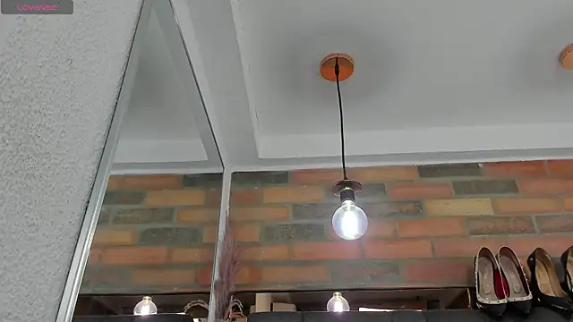 Snapshot of JESSYCORTES chatting on November 7, 2025, 2:54 pm JESSYCORTES online show from November 7, 2025, 2:54 pm