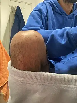 Snapshot of Lucascacaca chatting on February 4, 2026, 5:52 pm Lucascacaca online show from February 4, 2026, 5:52 pm