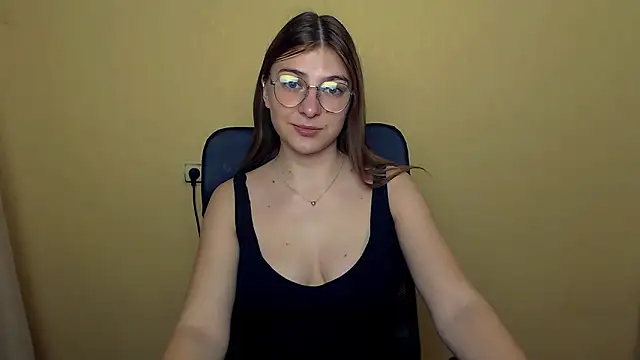 Luna Lush  online show from November 5, 2025, 10:07 am