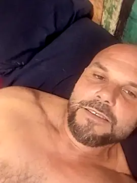 Snapshot of Javierchico chatting on May 25, 2026, 9:24 pm Javierchico online show from May 25, 2026, 9:24 pm