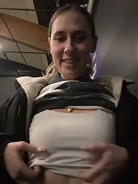 M1ssyk1ssy online show from January 23, 2025, 2:02 am