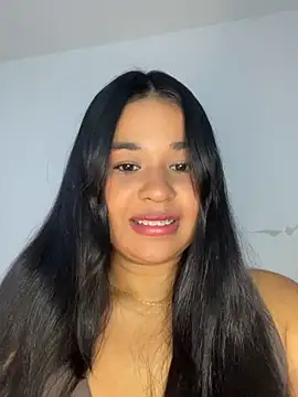 Snapshot of Aitana98_ chatting on December 20, 2025, 1:52 am Aitana98 online show from December 20, 2025, 1:52 am