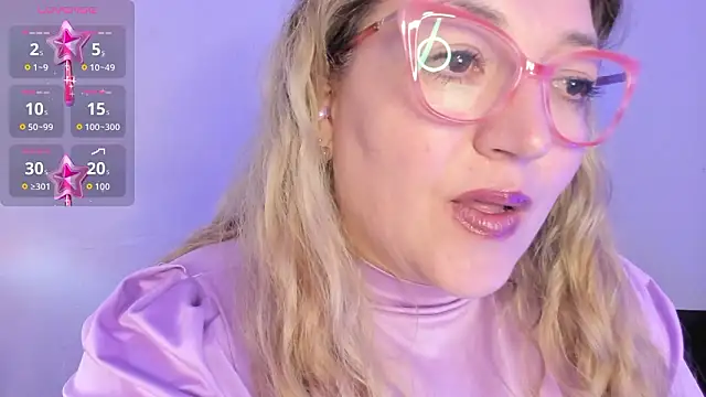 Naty Mature  online show from March 23, 2026, 6:19 pm