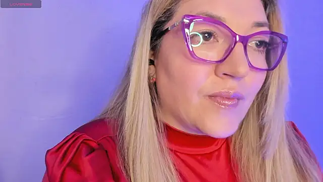 Naty Mature  online show from February 5, 2026, 6:37 pm